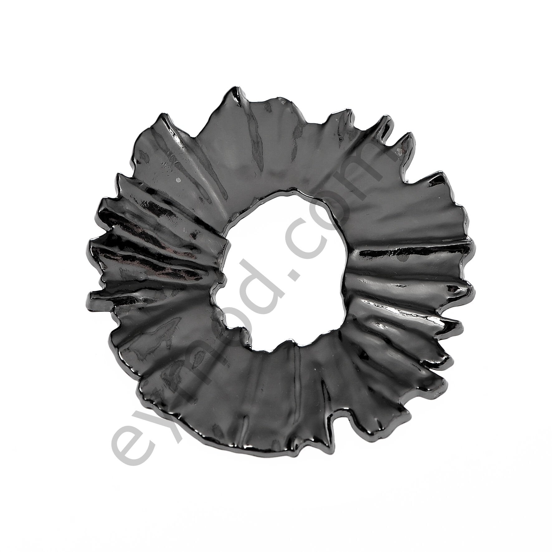 Kabartmalı Delik Broş BLACK NİKEL